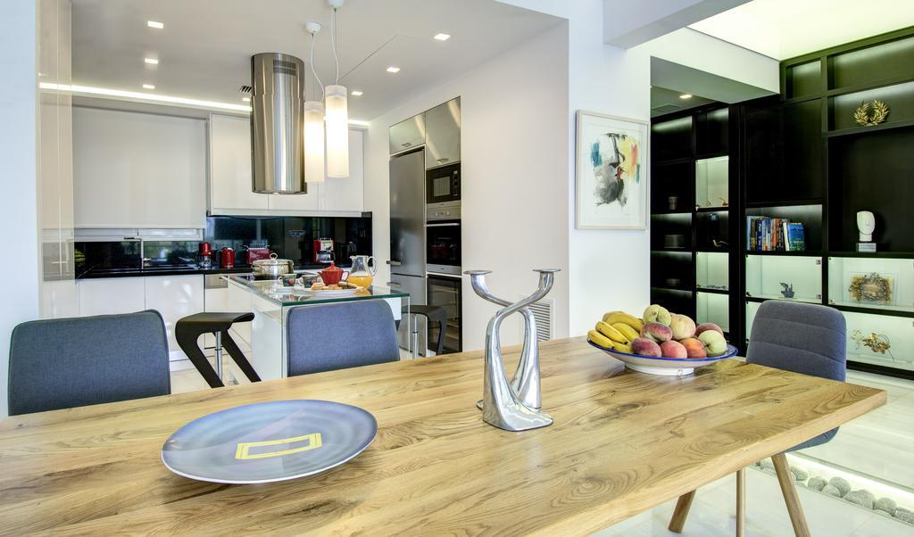 Frixos Acropolis Luxury Apartment 아테네 외부 사진